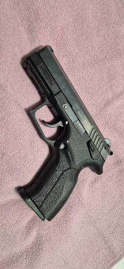 GRANDPOWER T12, калибр 10х28, (дореформенный, без штифтов)