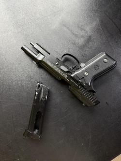 Пневматический пистолет Swiss Arms SA92 (Beretta)